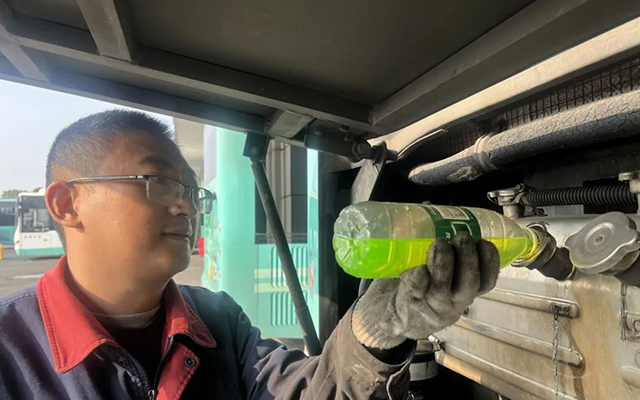 冬防總動(dòng)員：鹽城公交為車輛穿上“保暖衣”