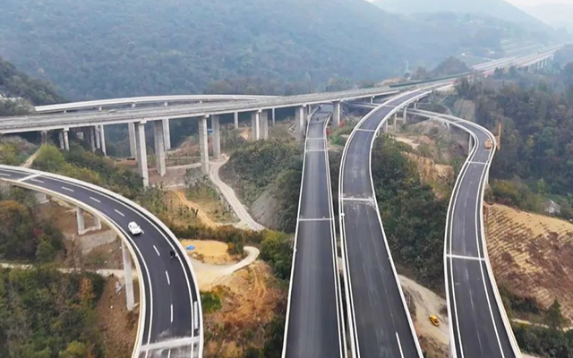 計(jì)劃12月底交工驗(yàn)收 呼北高速宜都至鄂湘界段最新進(jìn)展