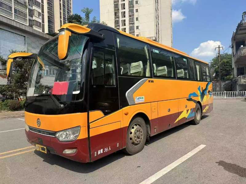 2019年2月 國五39座金旅6957一手營運車