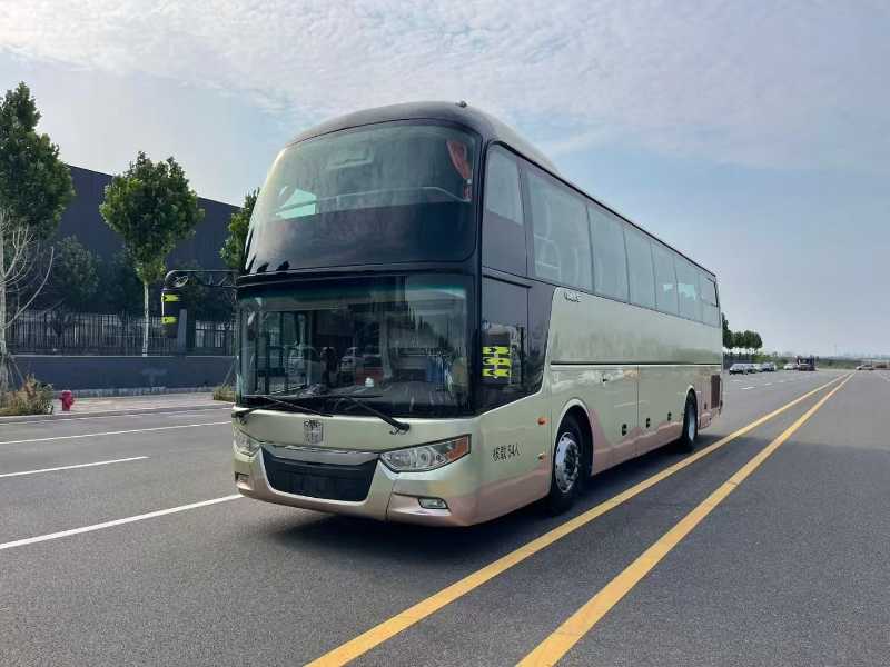 2017年3月 同款多臺54座中通6119氣囊旅游車