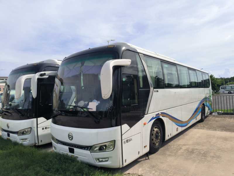 2018年12月 兩臺國五50座金旅6122氣囊旅游車