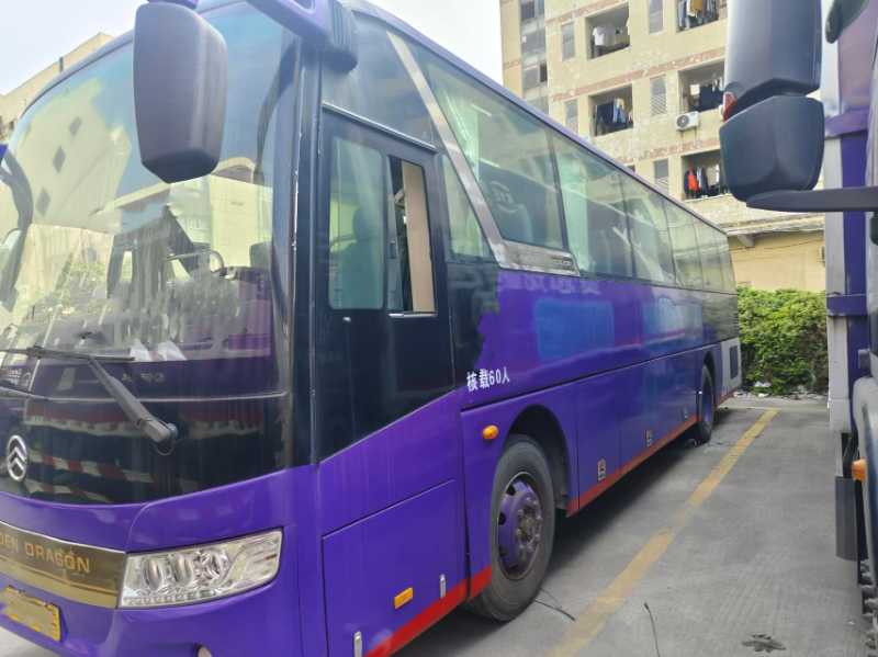 深圳牌國(guó)四55座非營(yíng)運(yùn)金旅6103客車(chē)