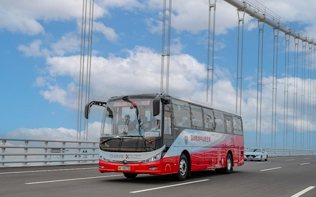 化身時尚icon 宇通C11E擔綱世界旅游小姐總決賽指定用車