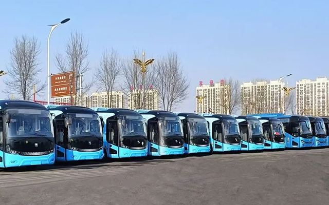 兩款亞星客車 為雞西公交按下 “快進鍵”