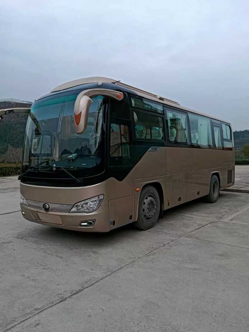 2019年6月上牌37座國(guó)五天然氣宇通6906營(yíng)運(yùn)車(chē)