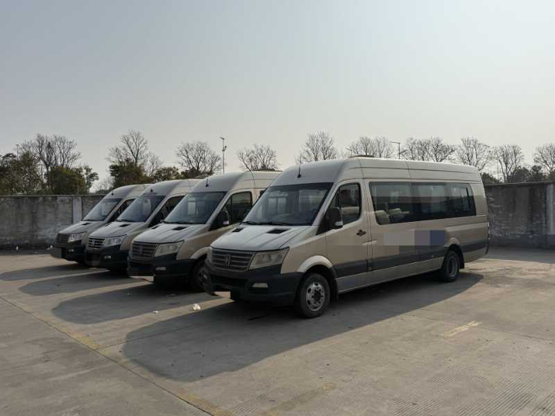 2019年上牌多臺(tái)19座亞星歐睿商務(wù)車(chē)