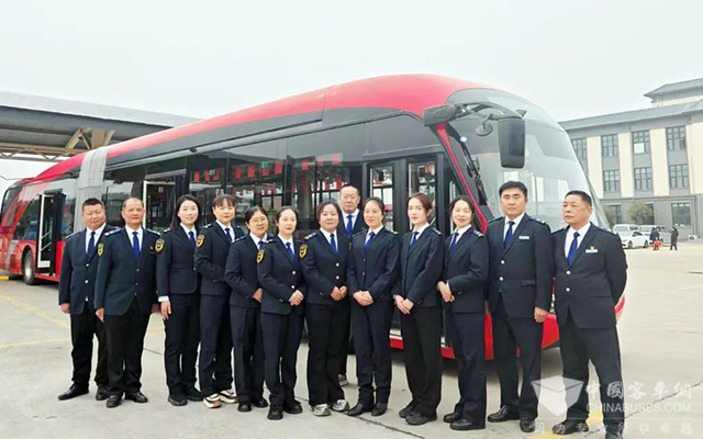 118路線 洛陽公交的文旅“黃金動脈” 溫暖出行每一站