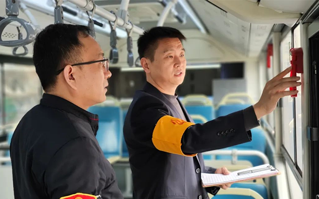 鄭州公交多管齊下提升安全系數 護航市民出行