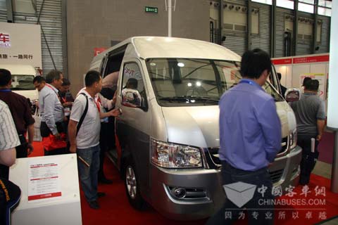 九龍商務車