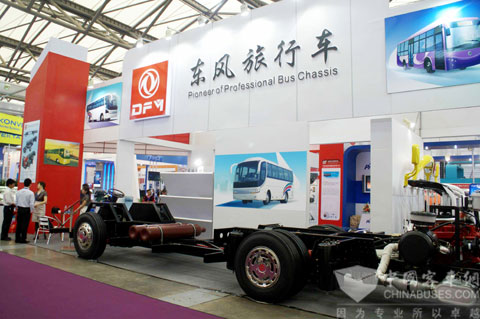 2010上海客車展東風旅行車展臺