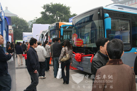 恒通新能源客車中國專利周上放光彩