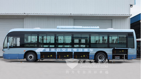 恒通為湖州公交打造的首輛純電動客車