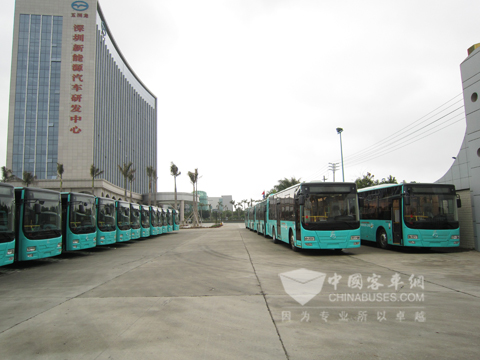 五洲龍混合動(dòng)力客車