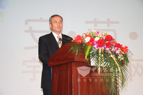 中國(guó)移動(dòng)副總裁沙躍家上臺(tái)發(fā)言