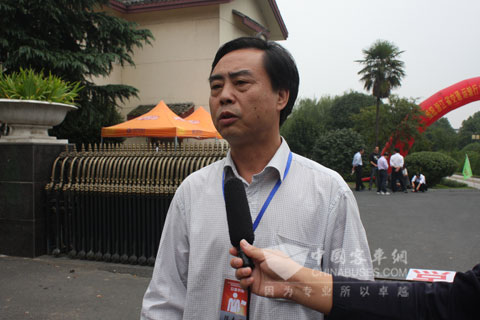浙江賽區總裁判長陳志順接受記者采訪