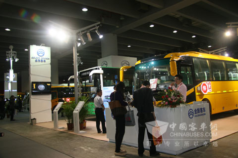 2012廣州商用車展金旅客車展臺(tái)
