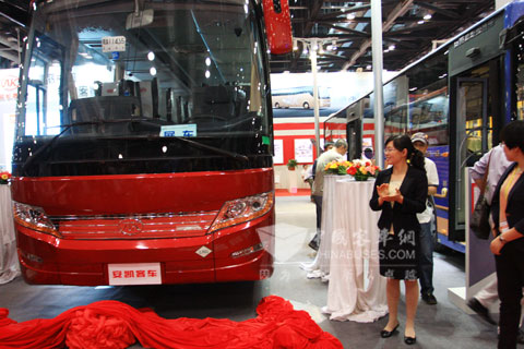  安凱2013新款燃氣客車