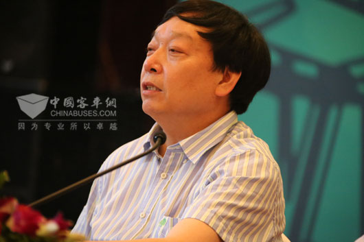 龐青年，為客戶找利潤，為自己謀發(fā)展