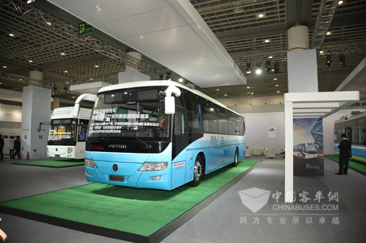 智藍(lán)BJ6127新能源團(tuán)體班車(chē)