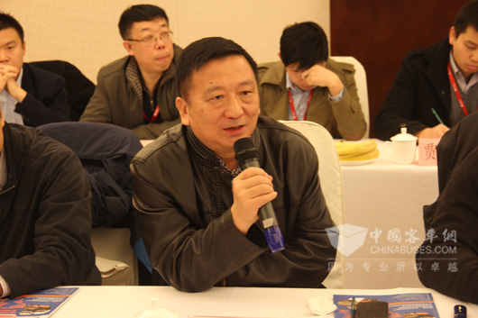深圳市汽車維修協會副會長、原深圳市運發集團股份有限公司資產機務部部長于懷勇