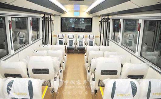 五洲龍VIP機場擺渡車內飾