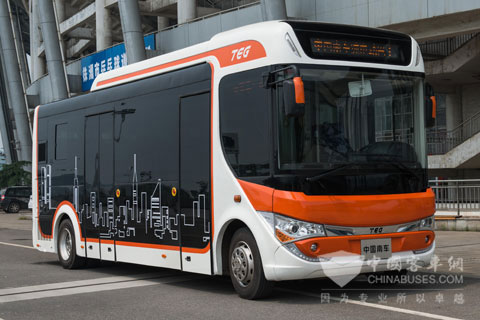 3、時代電動8米純電動客車