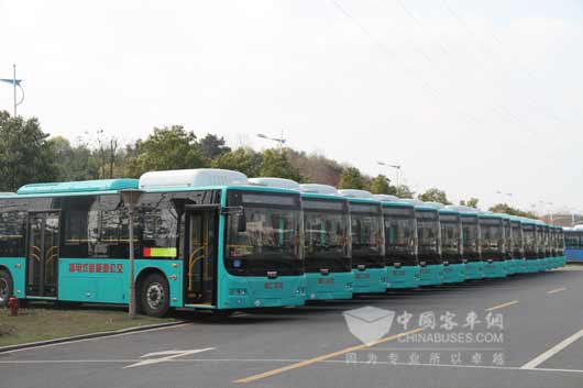 增程插電式城市客車(銅仁公交)