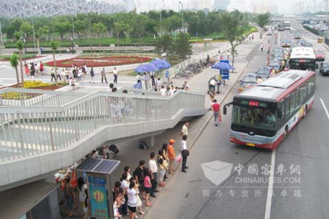 服務(wù)北京奧運(yùn)會(huì)的公交車