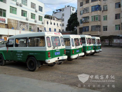 農村客運車輛