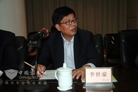 專訪住建部城市車輛專家委員會主任李世豪