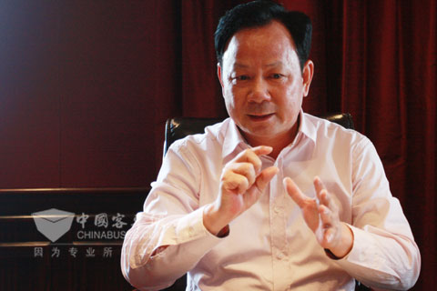五洲龍客車董事長張景新