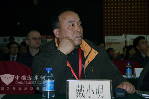 江蘇省揚(yáng)州汽車運(yùn)輸集團(tuán)公司機(jī)務(wù)處戴小明