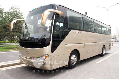 安凱參展客車