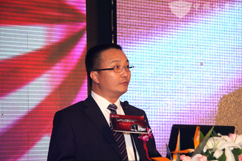 濰柴（揚州）亞星汽車有限公司董事長、揚州亞星客車董事長兼CEO金長山致辭