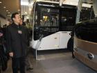 領導參觀宇通展車 