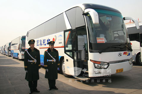 裝配上海日野發動機的兩會保障用車