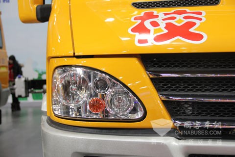 南京依維柯寶迪A42小學生專業校車
