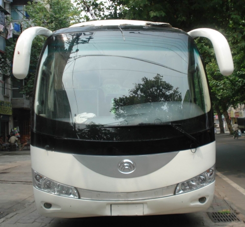 2004年9月宇通ZK6831HE公路客運下線，賣9萬不還價