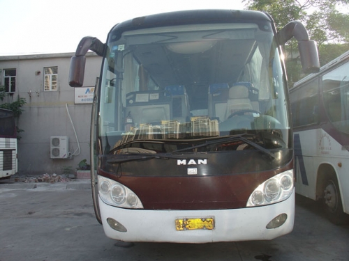 低價出售03年11月宇通ZK6120H曼客車,座位42座,帶緩速器