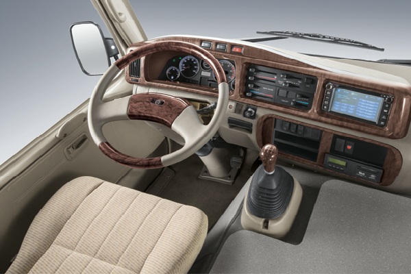 金旅XML5070XYL15醫療車（柴油國五2-9座）