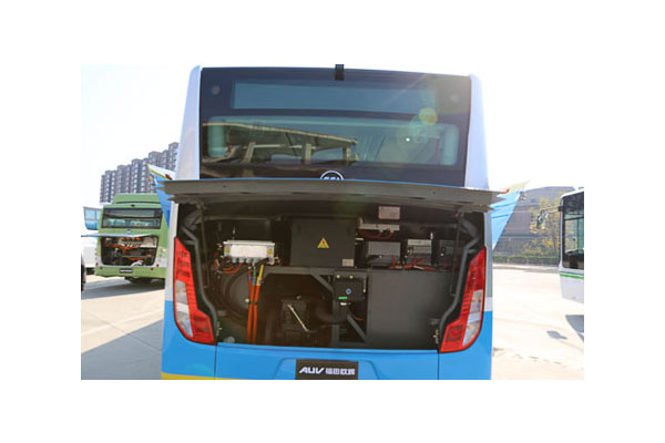 福田歐輝BJ6105CHEVCA-3客車（天然氣/電混動國五10-37座）