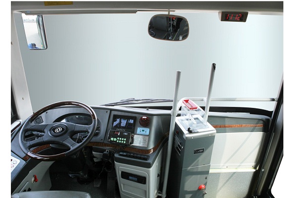 東風超龍EQ6830CBEVT公交車（純電動10-27座）