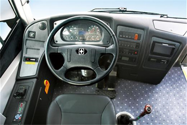 亞星YBL6117GHEVC1公交車（天然氣/電混動國五24-49座）