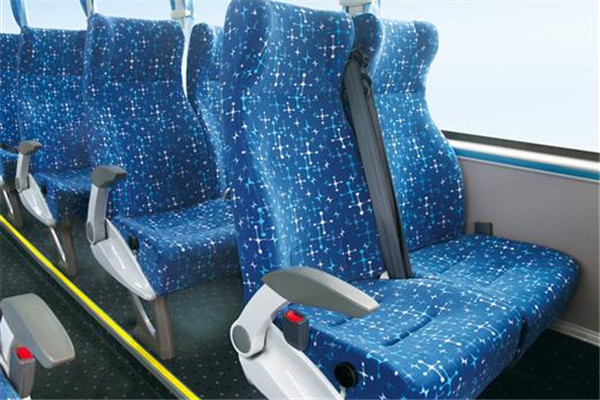 亞星YBL6117GHEVC1公交車（天然氣/電混動國五24-49座）