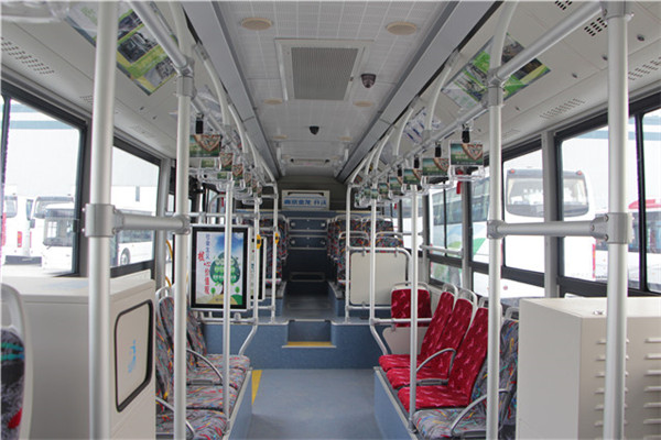 南京金龍NJL6129BEV32公交車（純電動36-47座）