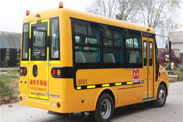 福田歐輝BJ6570S2MDB小學生專用校車（柴油國五10-19座）