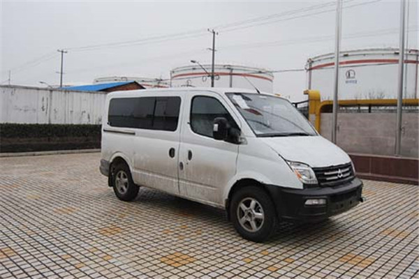 上汽大通SH6521A4D5-LN輕客（柴油國五10-13座）