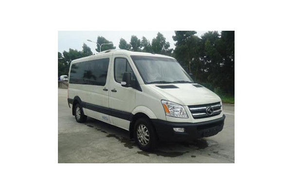 金龍XMQ6593KED5C輕型客車（柴油國(guó)五10-15座）