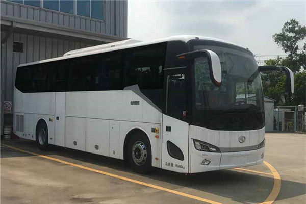 金龍XMQ5166XYL醫療車（柴油國六2-9座）