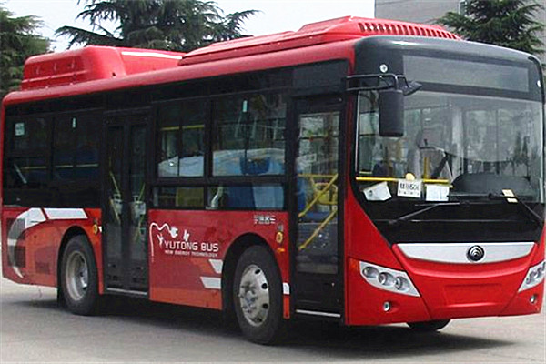 宇通ZK6825CHEVPG23C插電式公交車（柴油/電混動(dòng)國(guó)五14-26座）